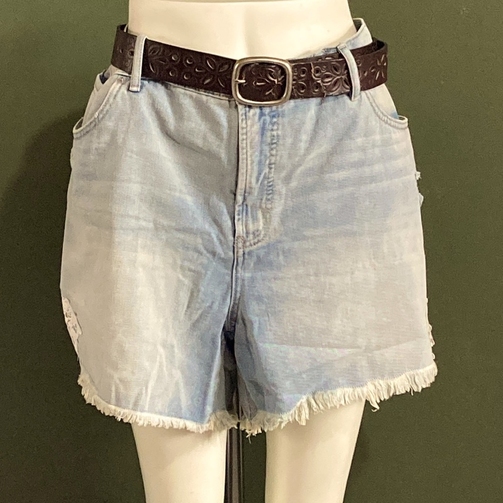 NWOT Jean shorts
